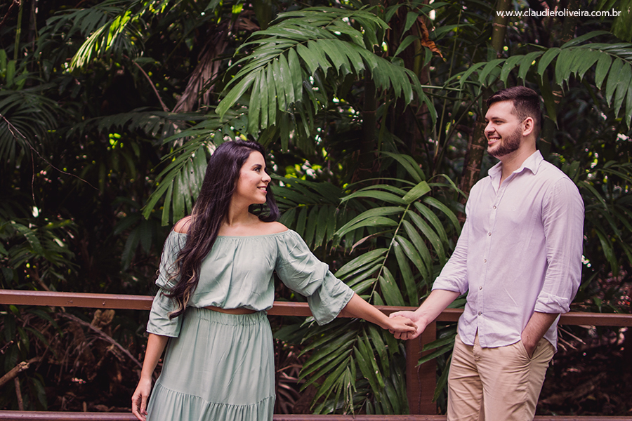 fotografo de Fortaleza e fotografias feitas no parque do cocó de casais para o seu casamento.