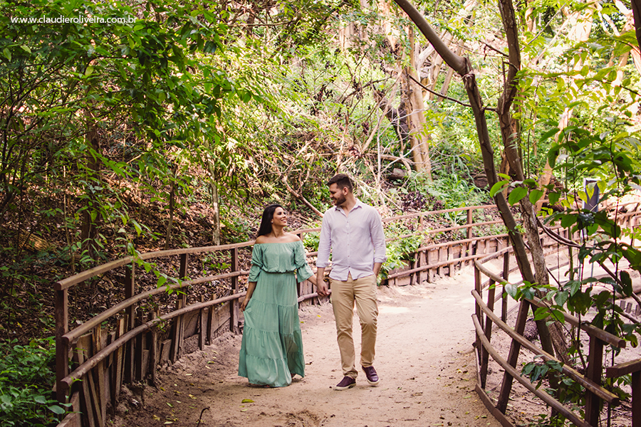 Casais no ensaio de fotografia para o casamento no parque do cocó em Fortaleza - Ceará