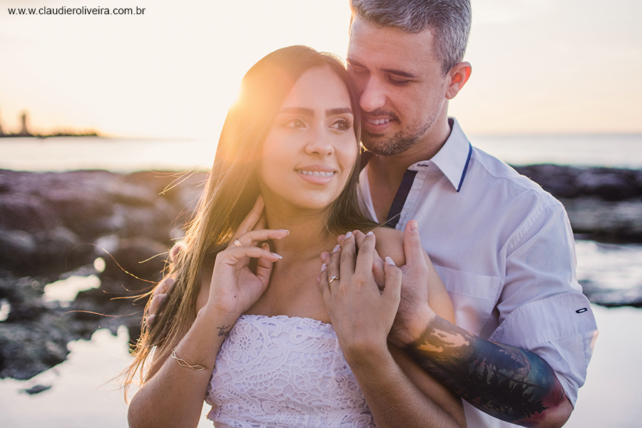 Final de tarde com fotos de casal em Fortaleza na Praia de Iracema