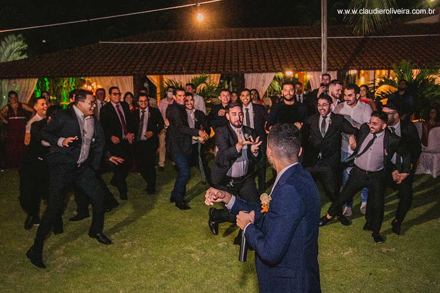 momentos de um casamento ao ar livre no Eusébio