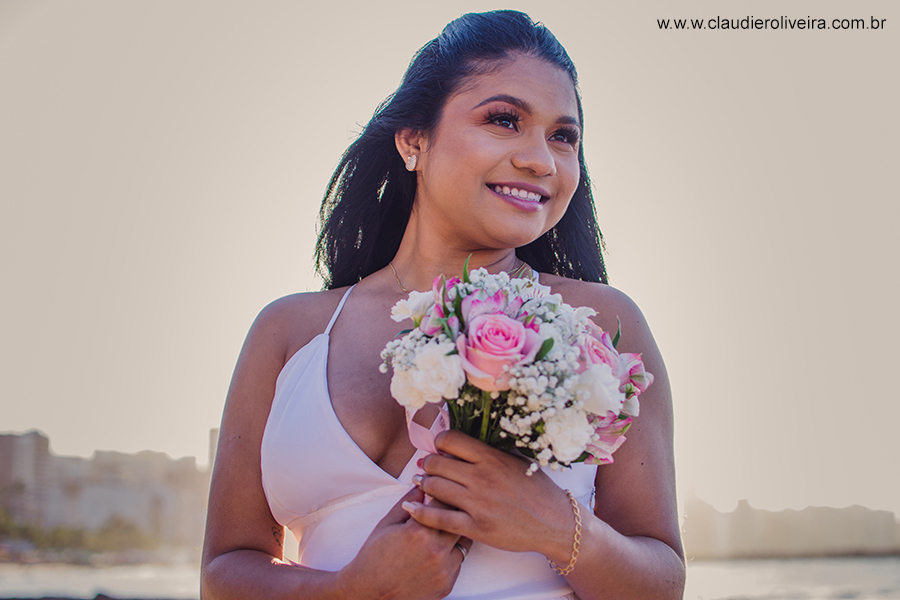 noiva em seu ensaio de pre casamento em Fortaleza na Praia de Iracema.