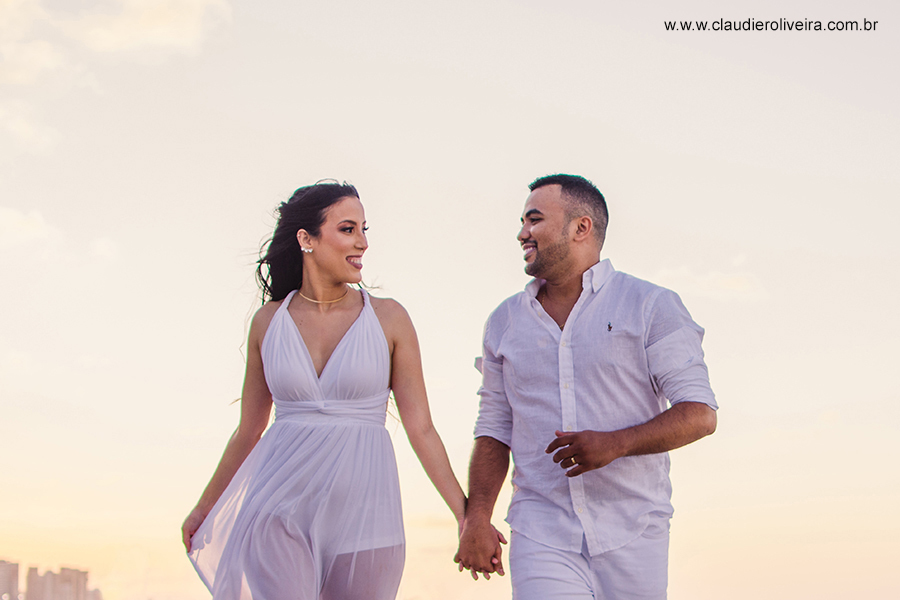 fotografia de casal em Fortaleza na praia de Iracema