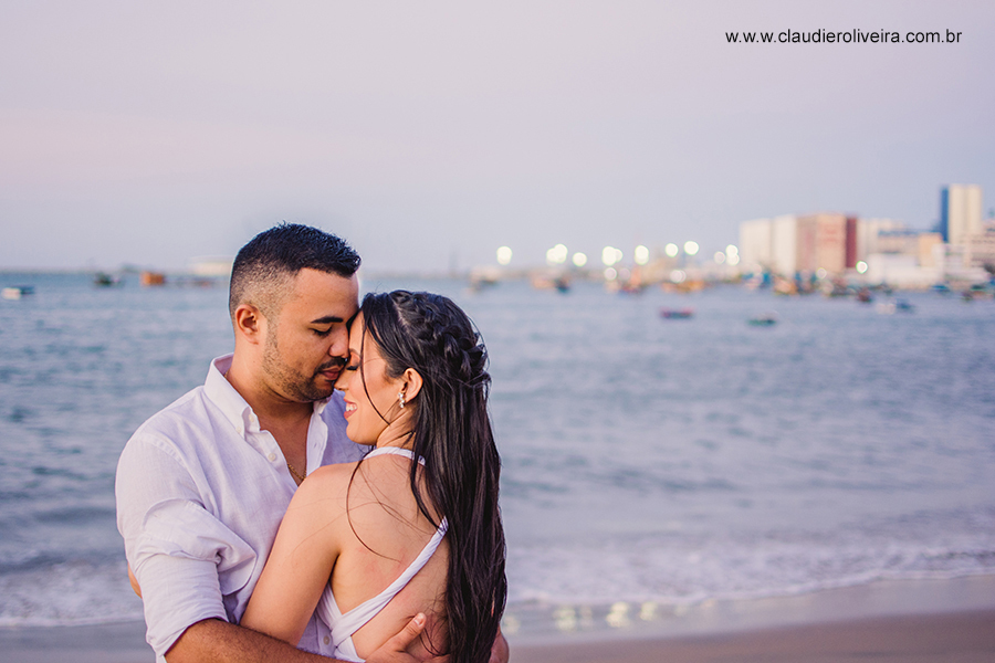 ensaio de pre casamento na cidade de Fortaleza na praia de Iracema