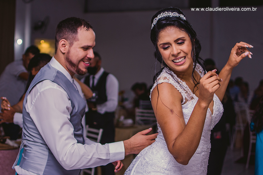 momentos dos noivos em seu casamento na cidade de Fortaleza