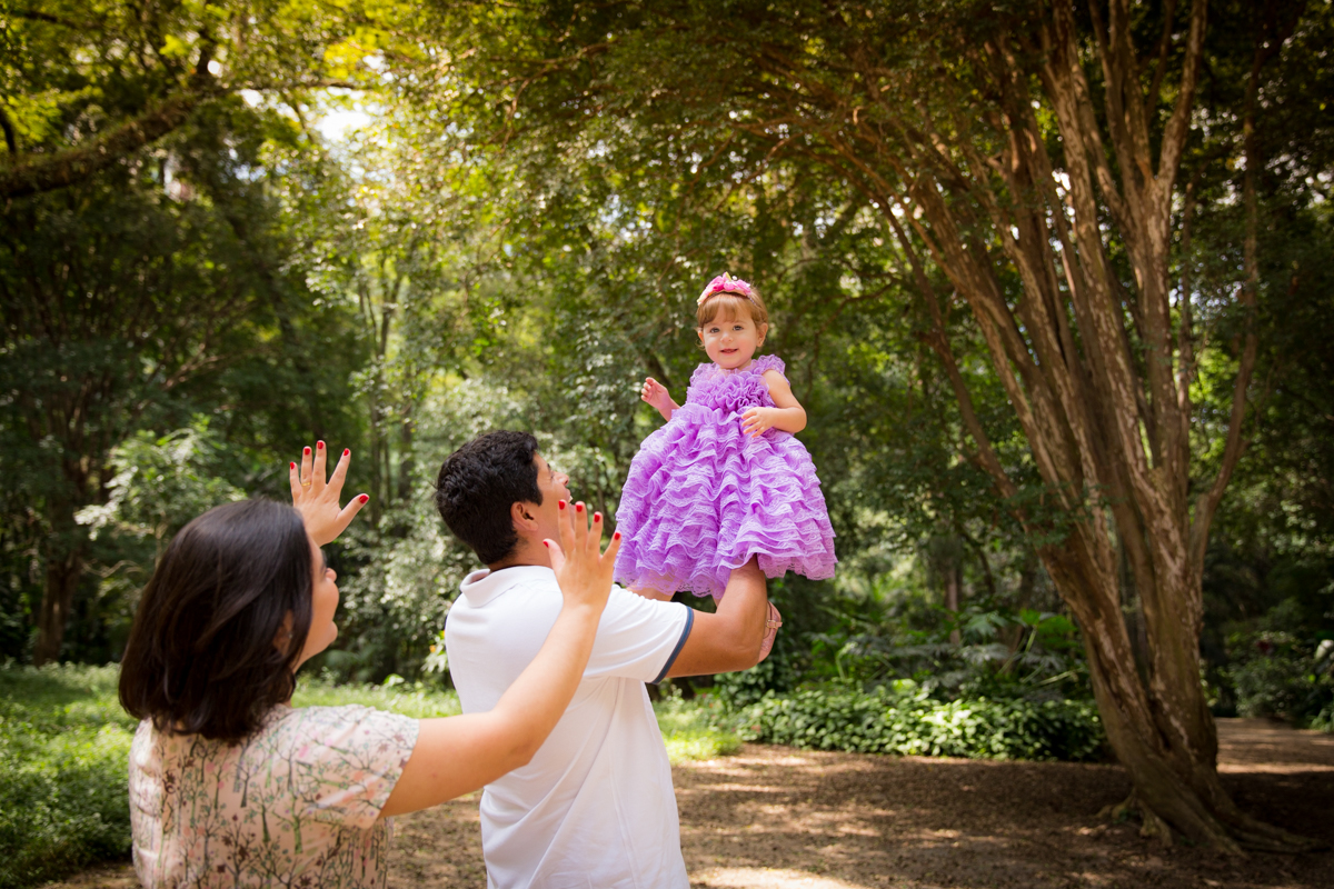 papai brincando com a filha em sp