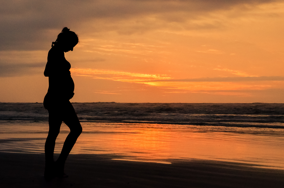 Ensaio gestante, nascer do sol