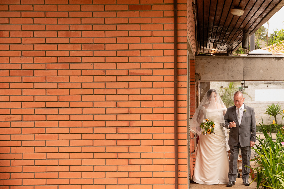 casamento, entrada da noiva com o pai