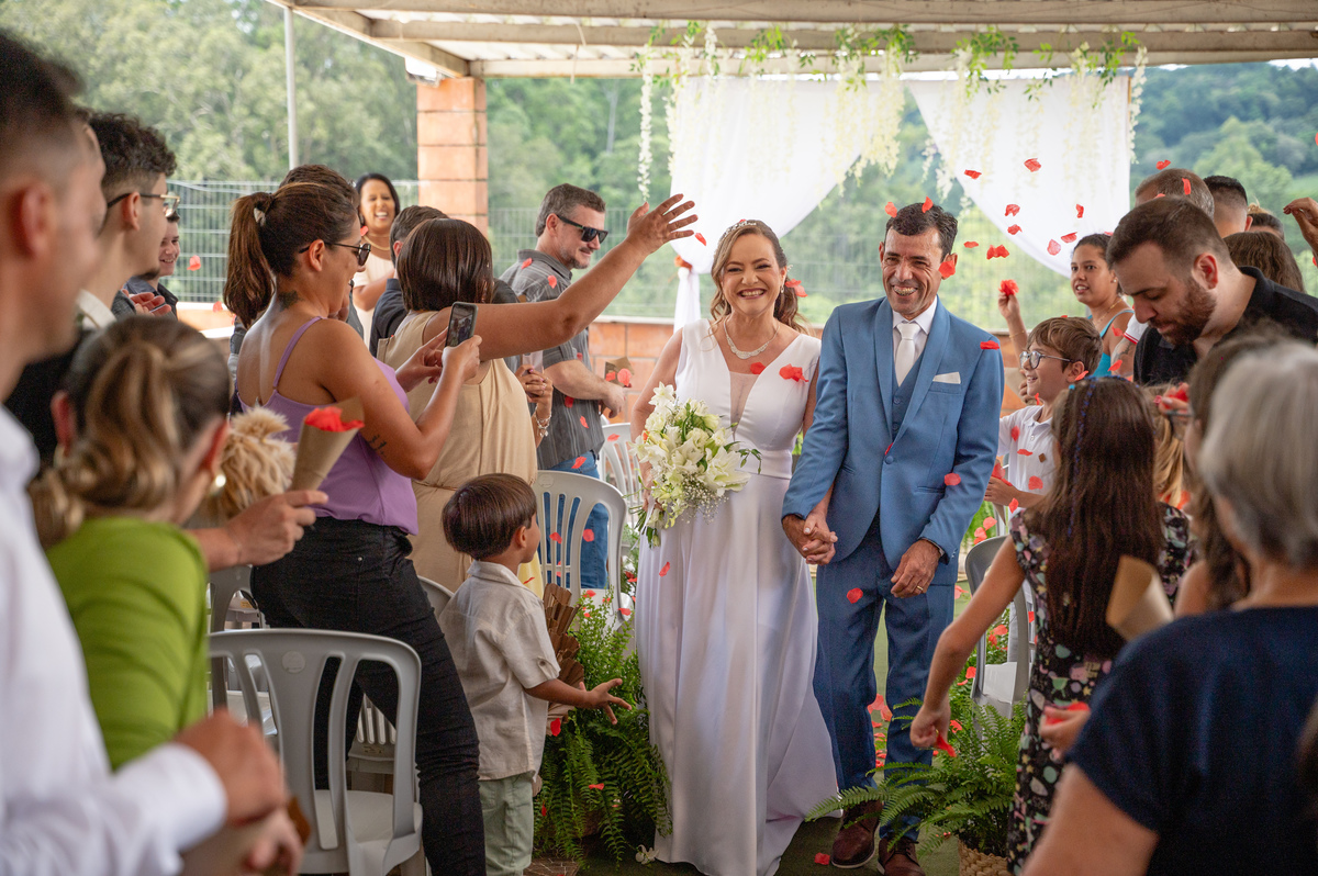 fotografia de casamento, cerimônia, felicidade dos noivos, preto e branco