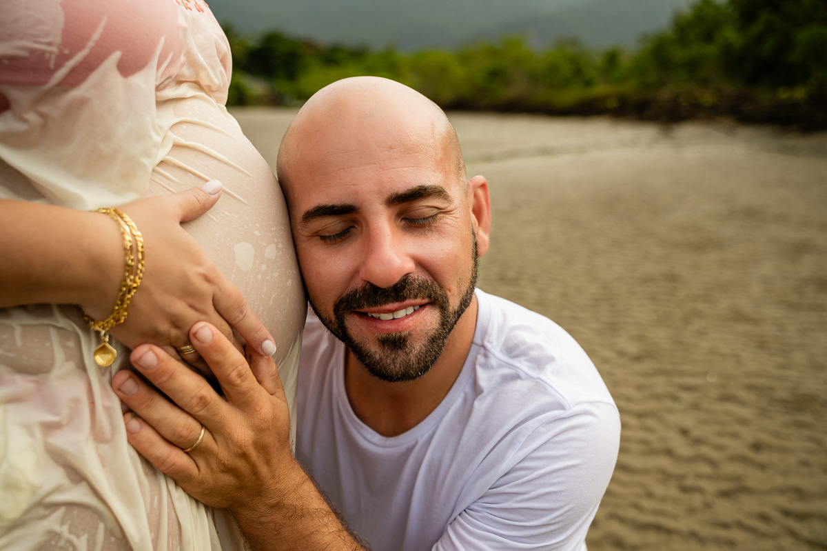 ensaio de gestante, gestar, ensaio de casal, praia, nascer do sol