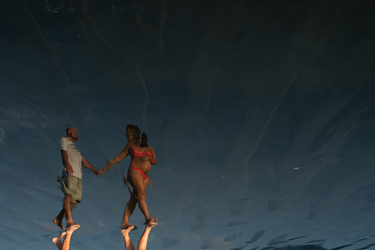 ensaio de gestante, gestar, ensaio de casal, praia, nascer do sol