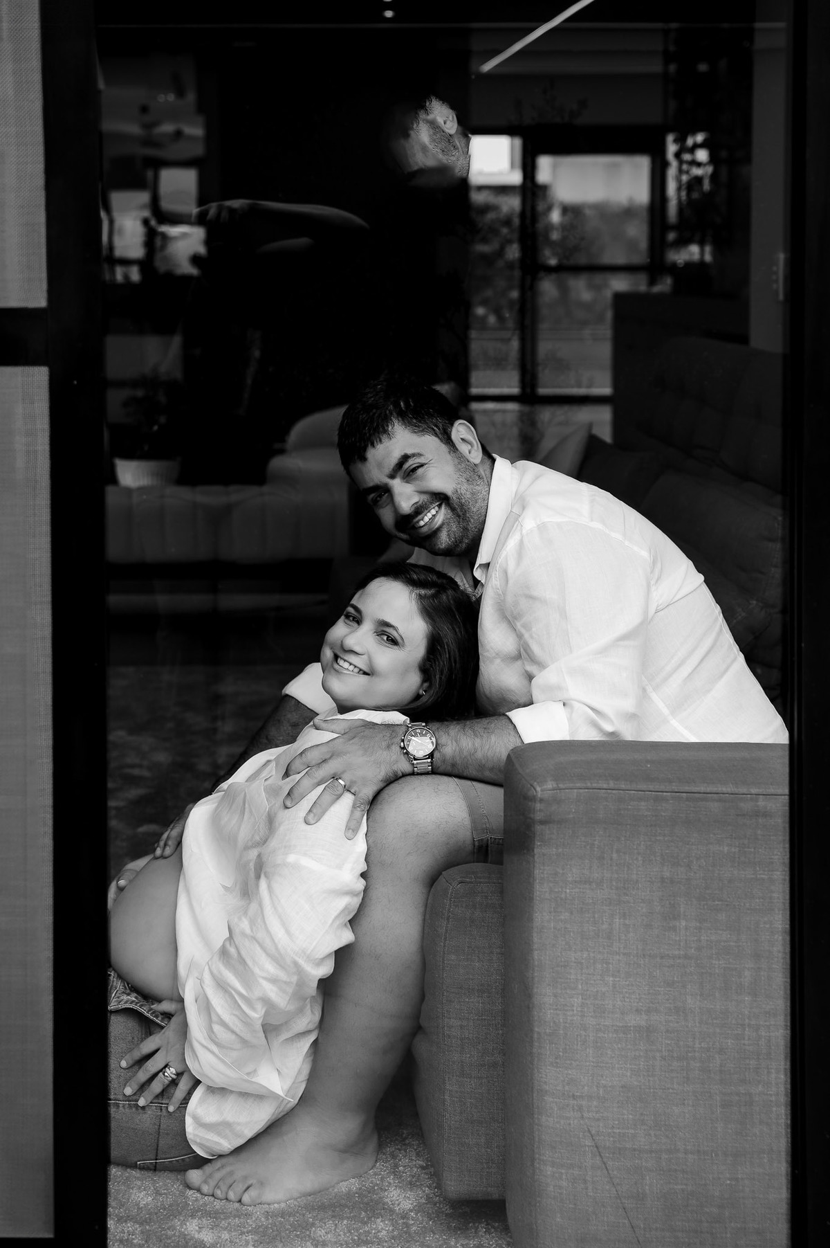 ensaio de gestante - lifestyle - gravidez, bebê, quarto de bebê - preto e branco