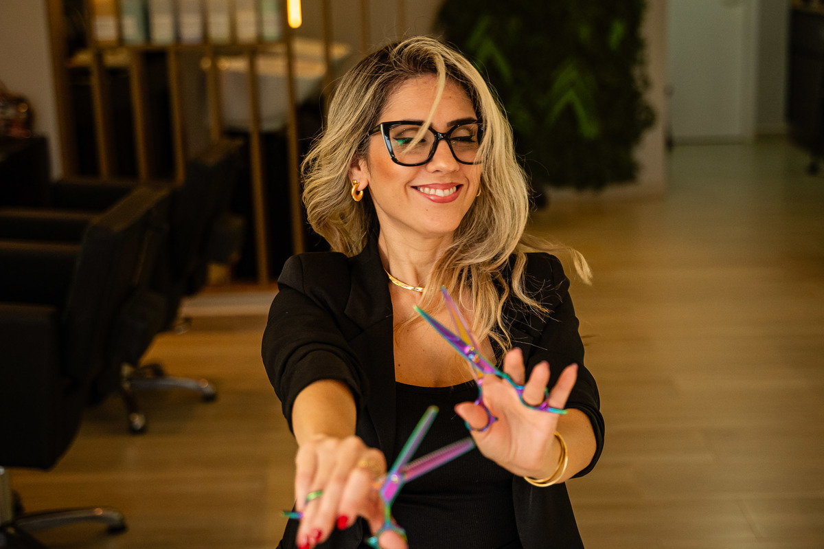 Ensaio corporativo - marca pessoal - cabelereira - salão de cabelereira - salão de beleza - marketing para cbelereira - empreendedora