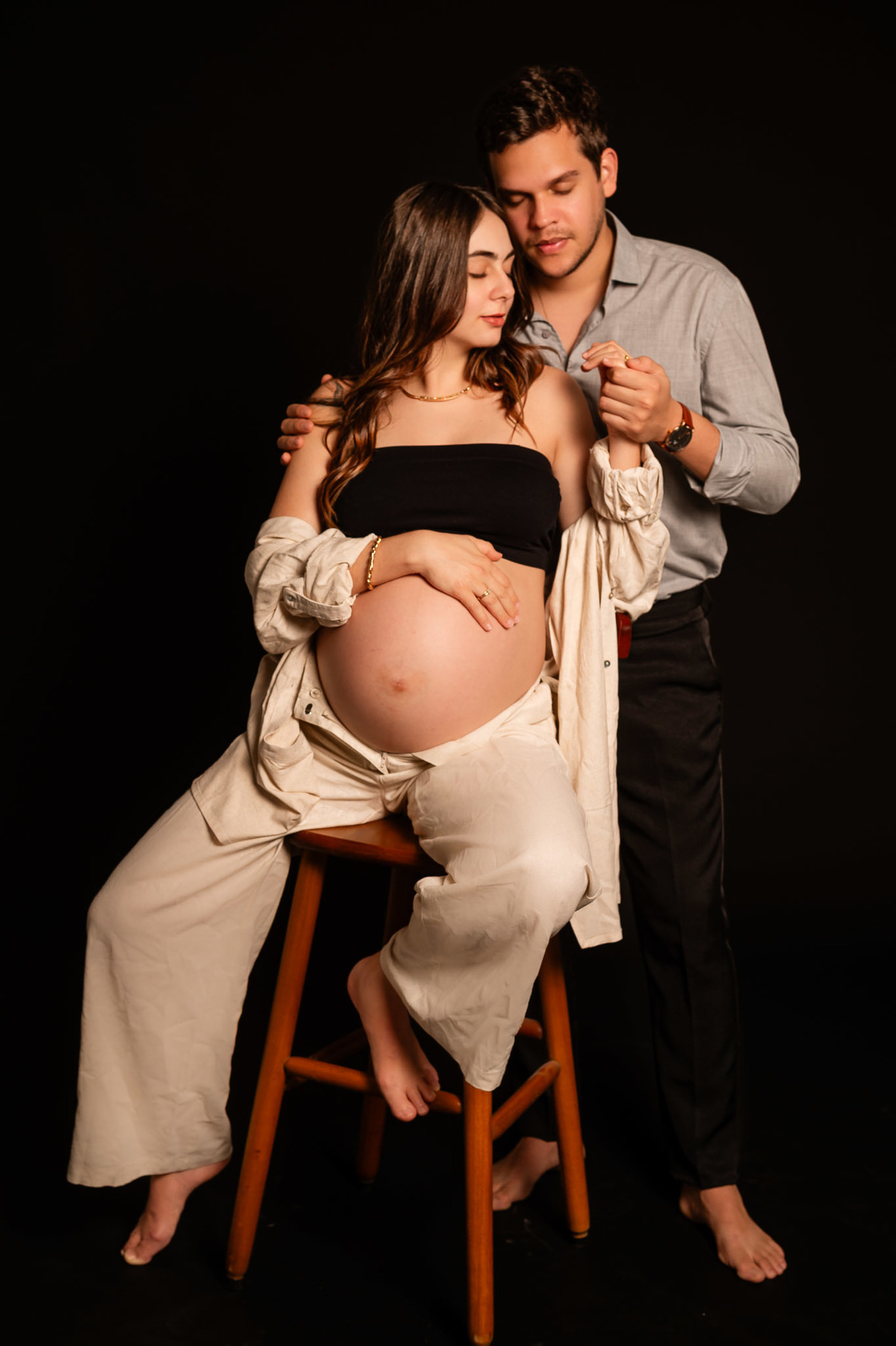 ensaio de gestante em estúdio