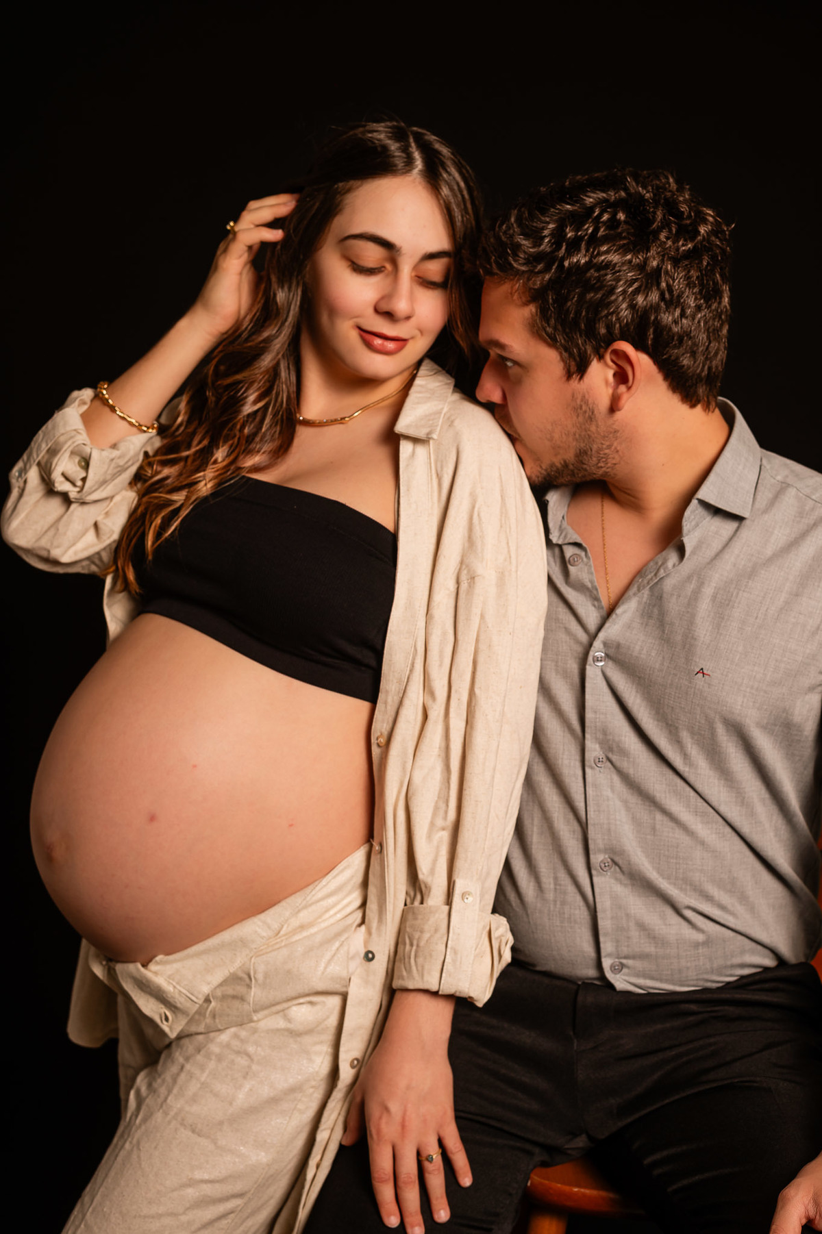 ensaio de gestante em estúdio