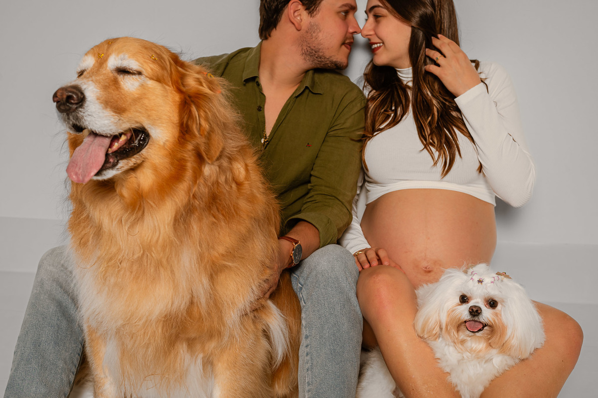 ensaio de gestante em estúdio