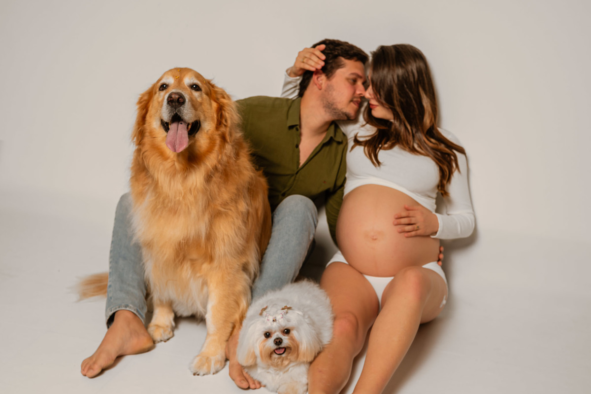 ensaio de gestante em estúdio