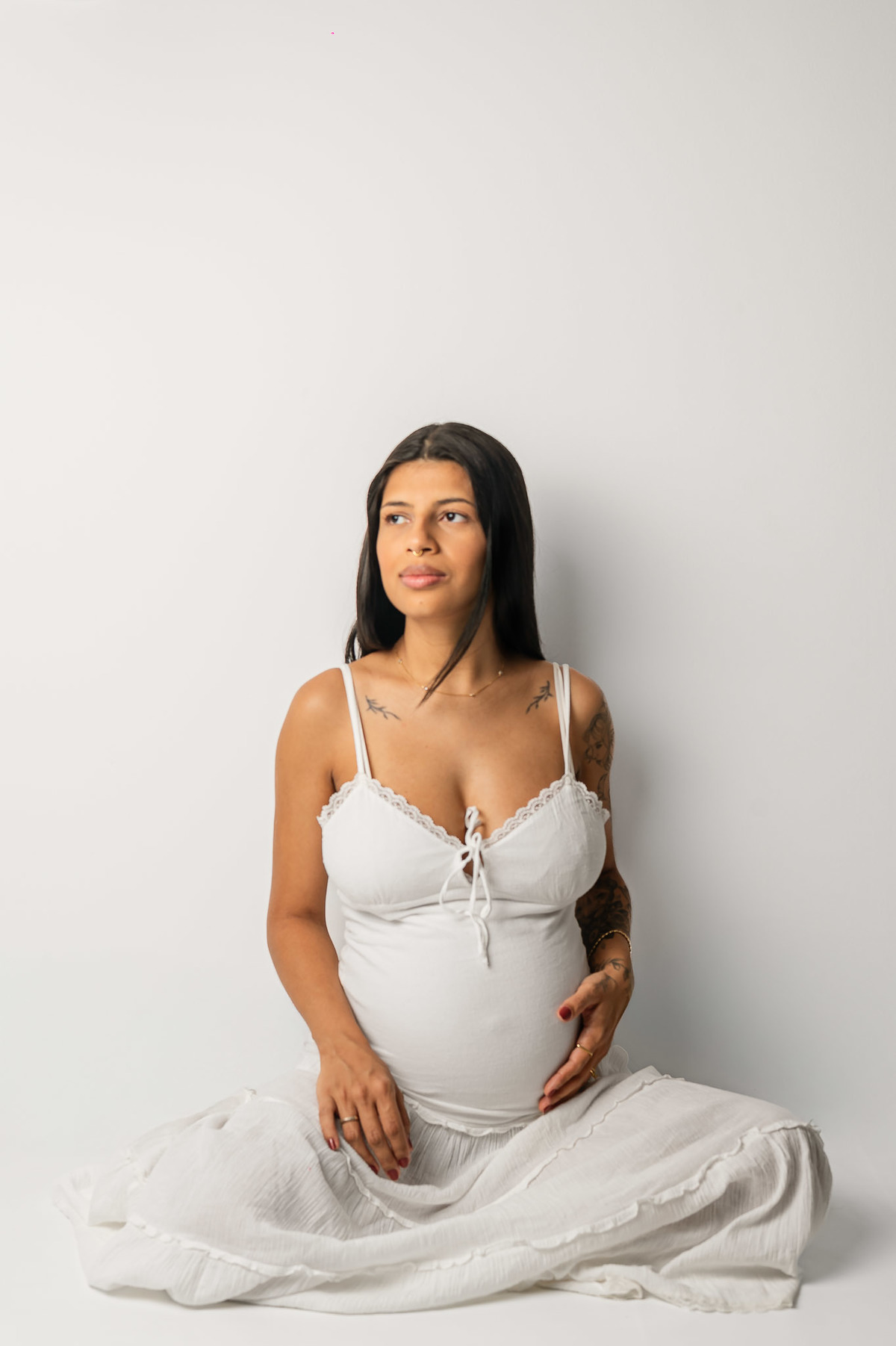 ensaio de gestante em estúdio