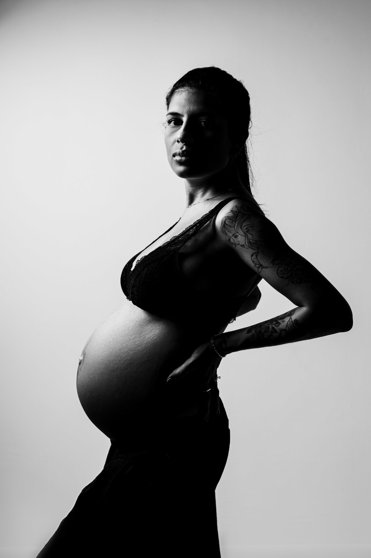 ensaio de gestante em estúdio