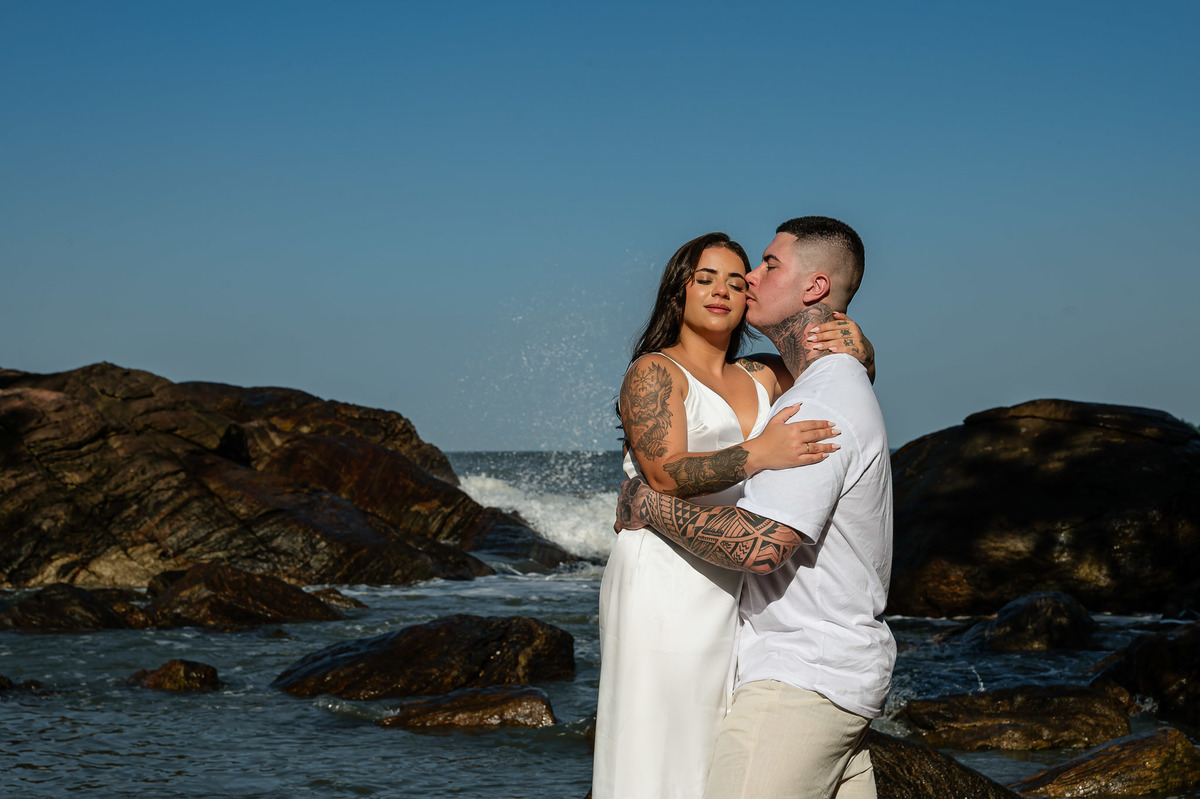 fotografia de casamento - ensaio de casal na praia - pré wedding - pré casamento - Peruíbe/sp