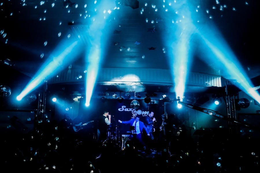 FESTA MUITO ANIMADA FOTO PARONAMICA DA FESTA EM CASAMENTO LINDO EM GUARATINGUETÁ