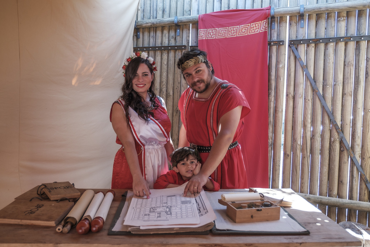 fotografo braga Ensaio fotográfico de familia com temática romana em Braga romana fotografos em braga para batizados