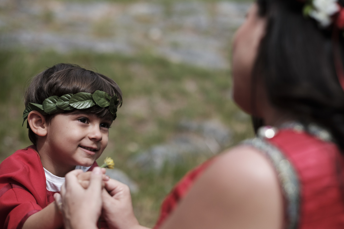 Fotografia de criança temática romana Braga fotografos em braga para batizados