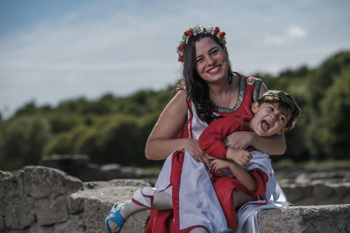 Family  photography roman theme best photographer of Braga 