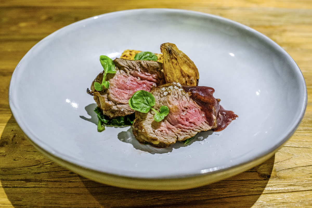 Fotógrafo de comida Gastronomia Braga Porto Guimarães Barcelos carne de vaca fotografo de batizado braga fotografar batizados fotografo braga 