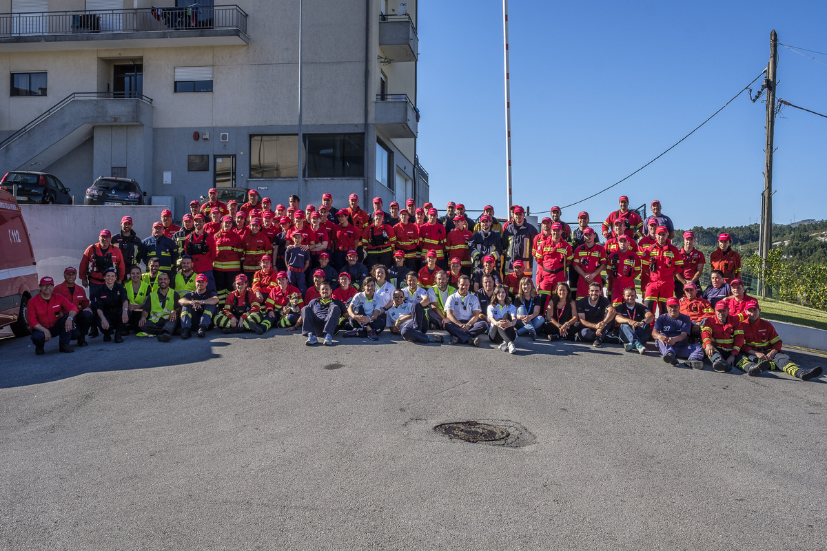 Fotojornalismo reportagem Simulacro Bombeiros Voluntários da Póvoa de Lanhoso Braga Porto Barcelos Guimarães