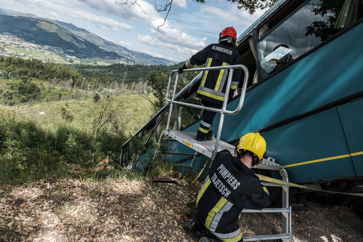 Fotografia braga barcelos guimarães porto fotojornalismo melhor fotografo braga  bombeiros voluntários povoa de lanhoso fotoreportagem braga fotografo batizado braga fotografos em braga para batizados