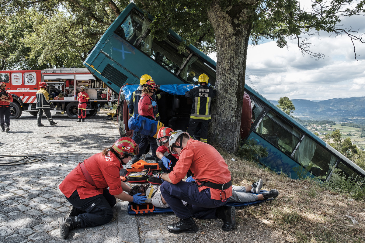 Fotografia braga barcelos guimarães porto fotojornalismo melhor fotografo braga  bombeiros voluntários povoa de lanhoso fotoreportagem braga fotografo batizado braga fotografos em braga para batizados