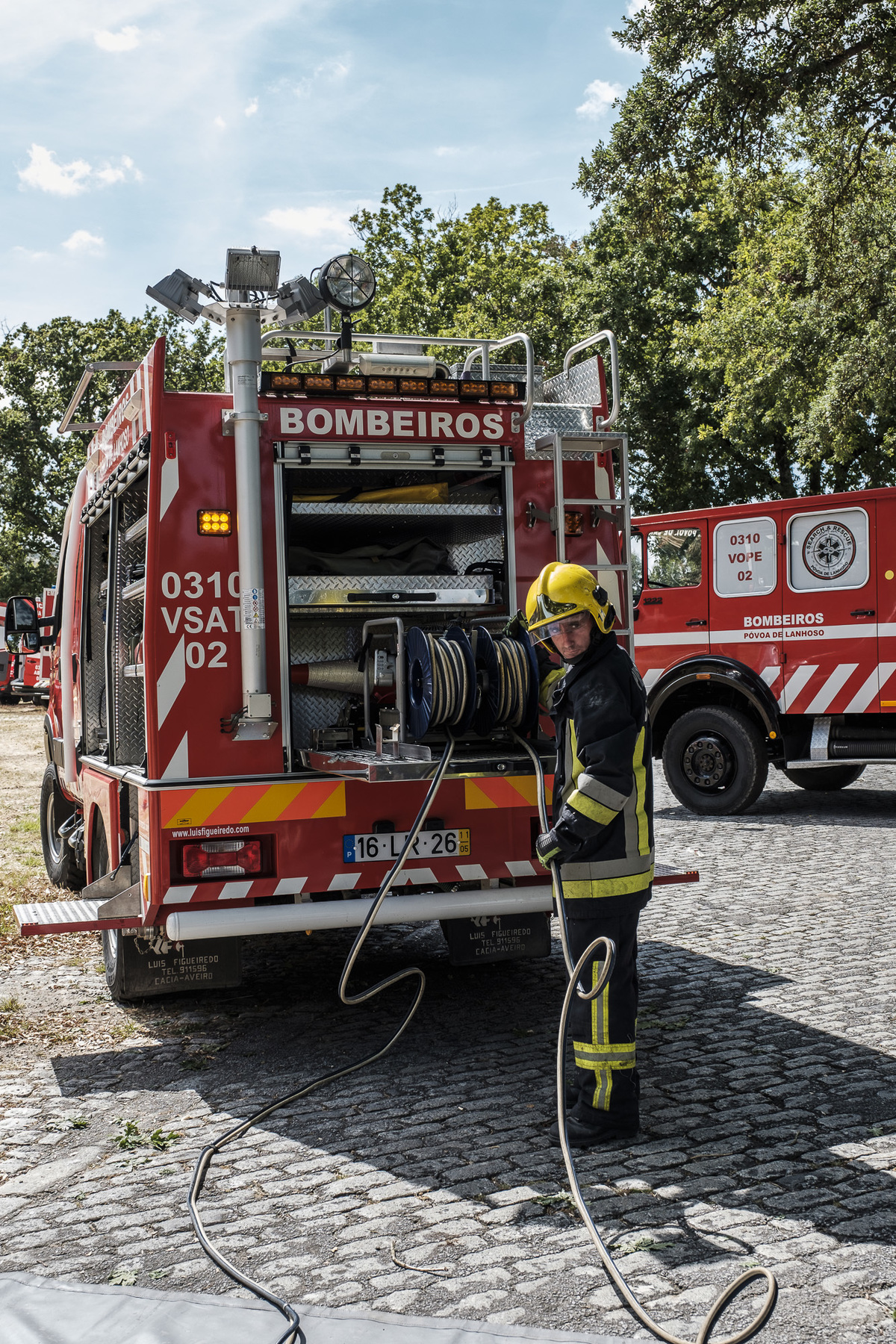 Fotografia braga barcelos guimarães porto fotojornalismo melhor fotografo braga  bombeiros voluntários povoa de lanhoso fotoreportagem braga fotografo batizado braga