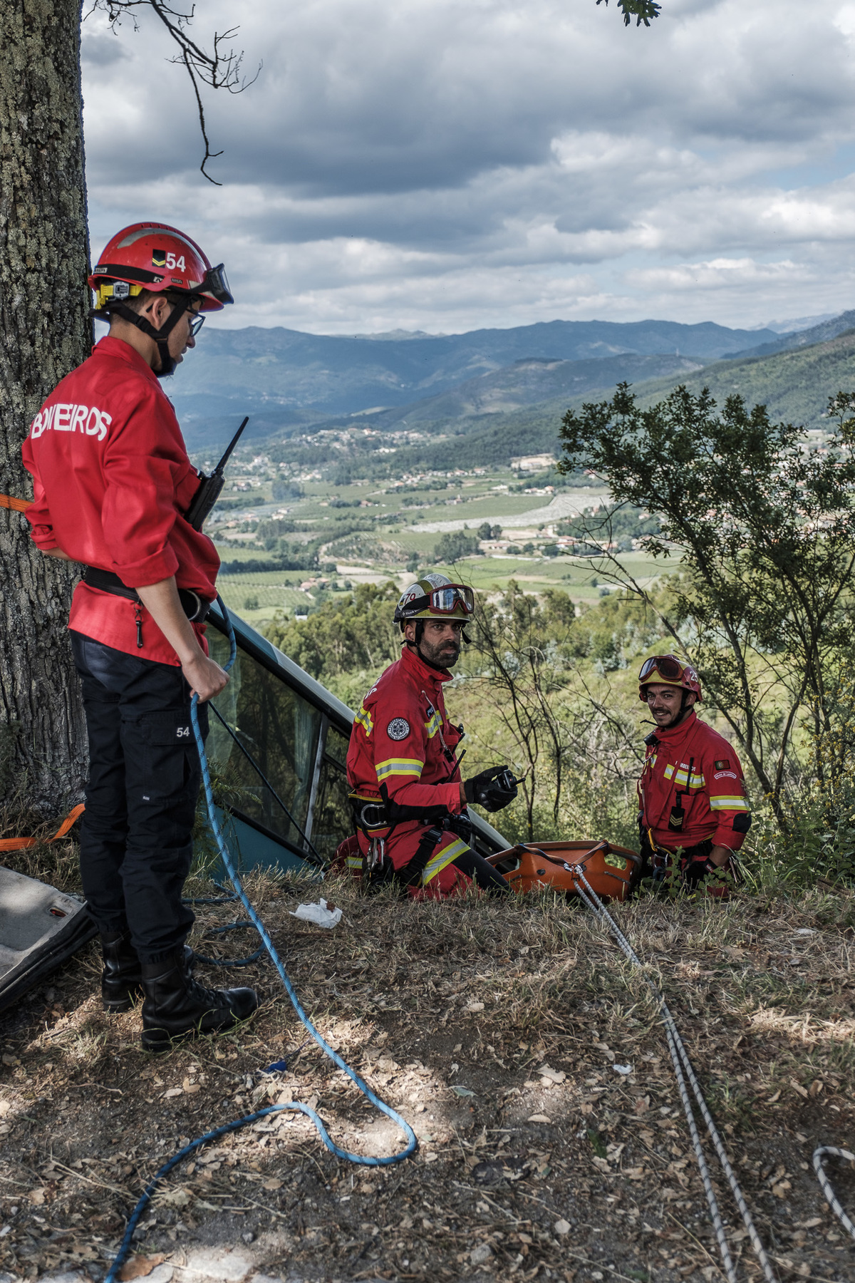 Fotografia braga barcelos guimarães porto fotojornalismo melhor fotografo braga  bombeiros voluntários povoa de lanhoso foto reportagem braga fotografo batizado braga fotografos em braga para batizados