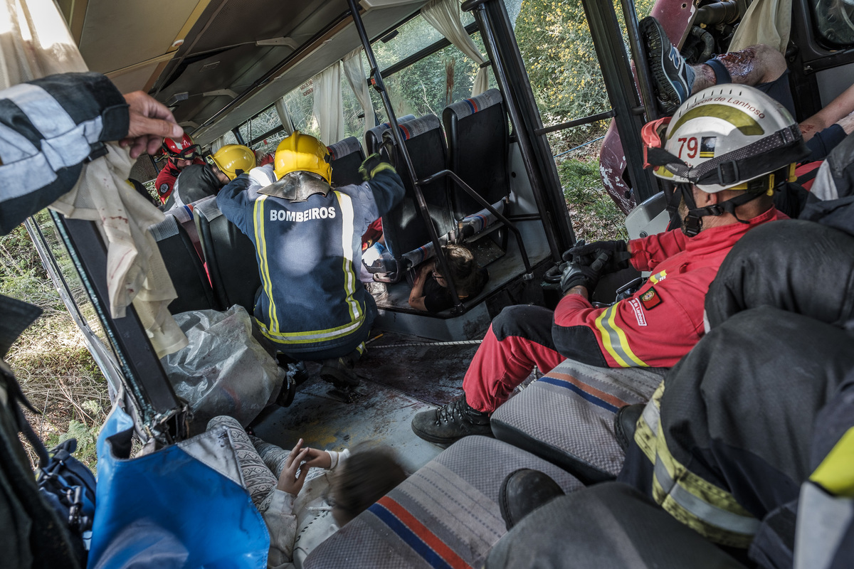 Fotografar reportagem braga barcelos guimarães porto fotojornalismo melhor fotografo braga  bombeiros voluntários povoa de lanhoso fotoreportagem braga fotografo batizado braga