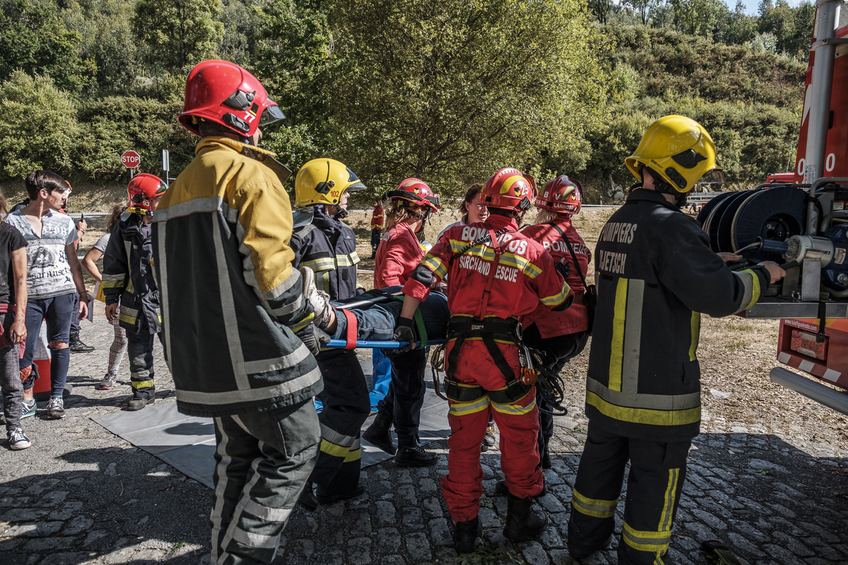 Fotografia braga barcelos guimarães porto fotojornalismo melhor fotografo braga  bombeiros voluntários povoa de lanhoso fotoreportagem braga fotografo batizado braga