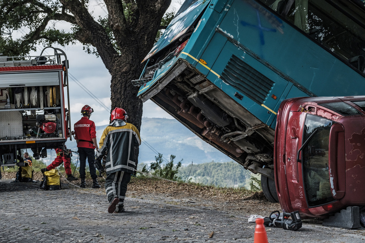 Fotografia braga barcelos guimarães porto fotojornalismo melhor fotografo braga  bombeiros voluntários povoa de lanhoso fotoreportagem braga fotografo batizado braga fotografos em braga para batizados