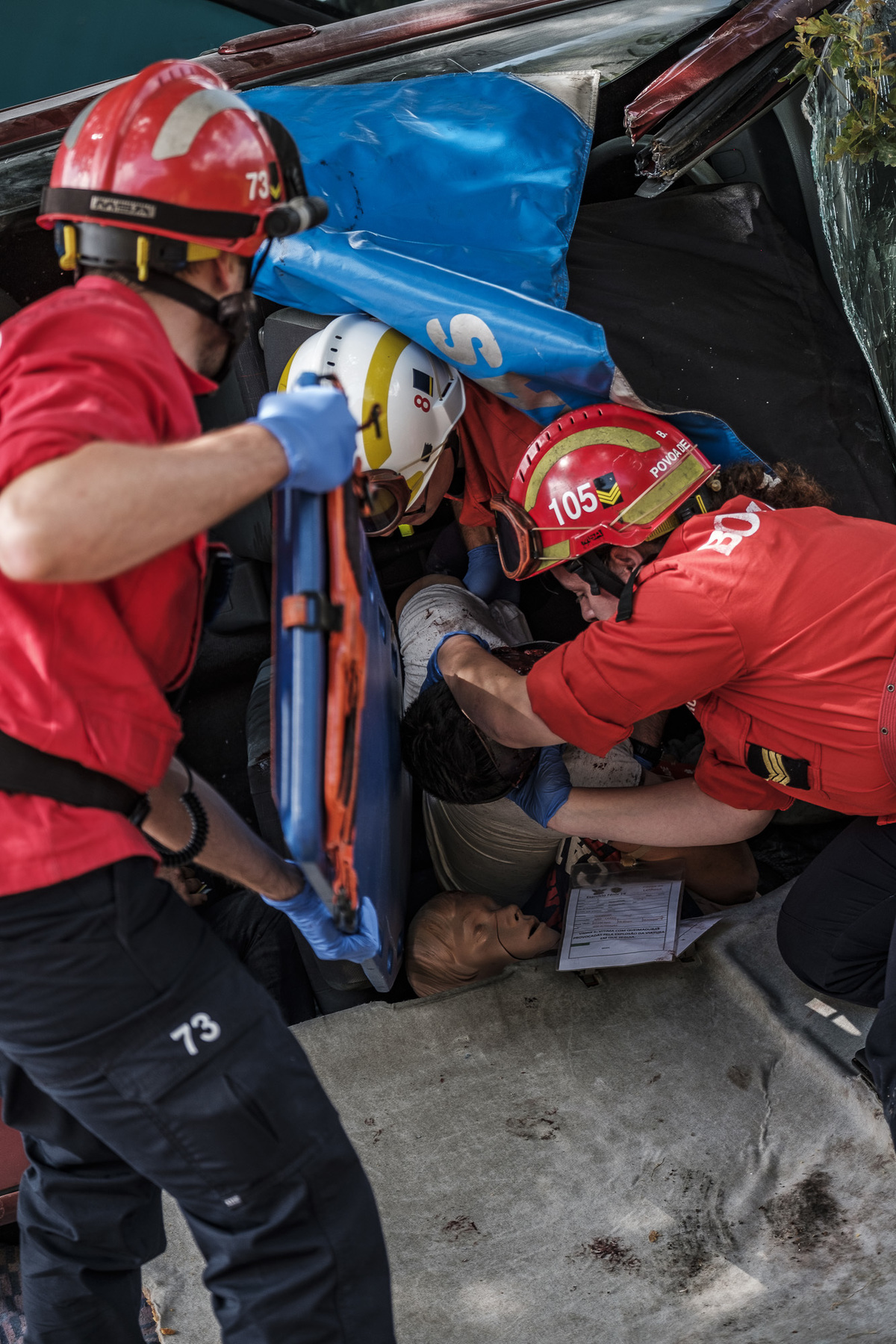Fotografia braga barcelos guimarães porto fotojornalismo melhor fotografo braga  bombeiros voluntários povoa de lanhoso fotoreportagem braga fotografo batizado braga simulacro bombeiros fotografos em braga para batizados