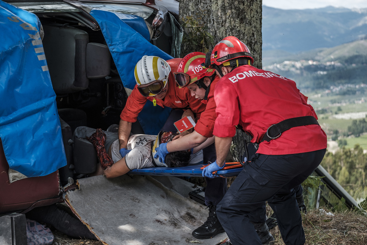 Fotografia braga barcelos guimarães porto fotojornalismo melhor fotografo braga  bombeiros voluntários povoa de lanhoso fotoreportagem braga fotografo batizado braga fotografos em braga para batizados