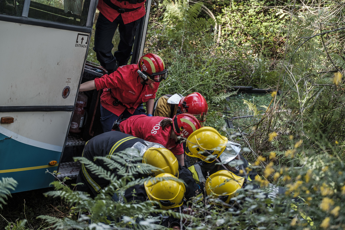Fotografia braga barcelos guimarães porto fotojornalismo melhor fotografo braga  bombeiros voluntários povoa de lanhoso Inem fotoreportagem braga fotografo batizado familia criança braga
