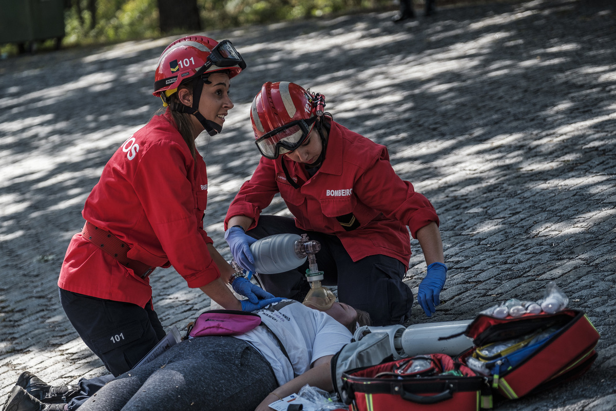 Fotografia braga barcelos guimarães porto fotojornalismo melhor fotografo braga  bombeiros voluntários povoa de lanhoso Inem fotoreportagem braga fotografo batizado familia criança braga