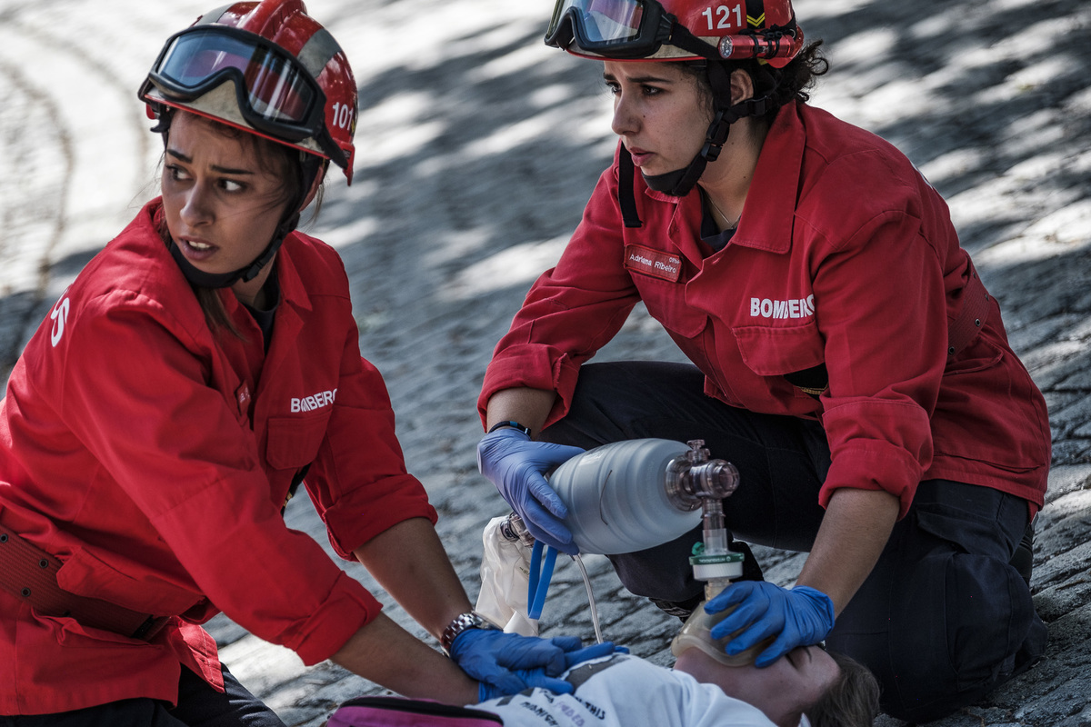 Fotografia braga barcelos guimarães porto fotojornalismo melhor fotografo braga  bombeiros voluntários povoa de lanhoso Inem fotoreportagem braga fotografo batizado familia criança braga