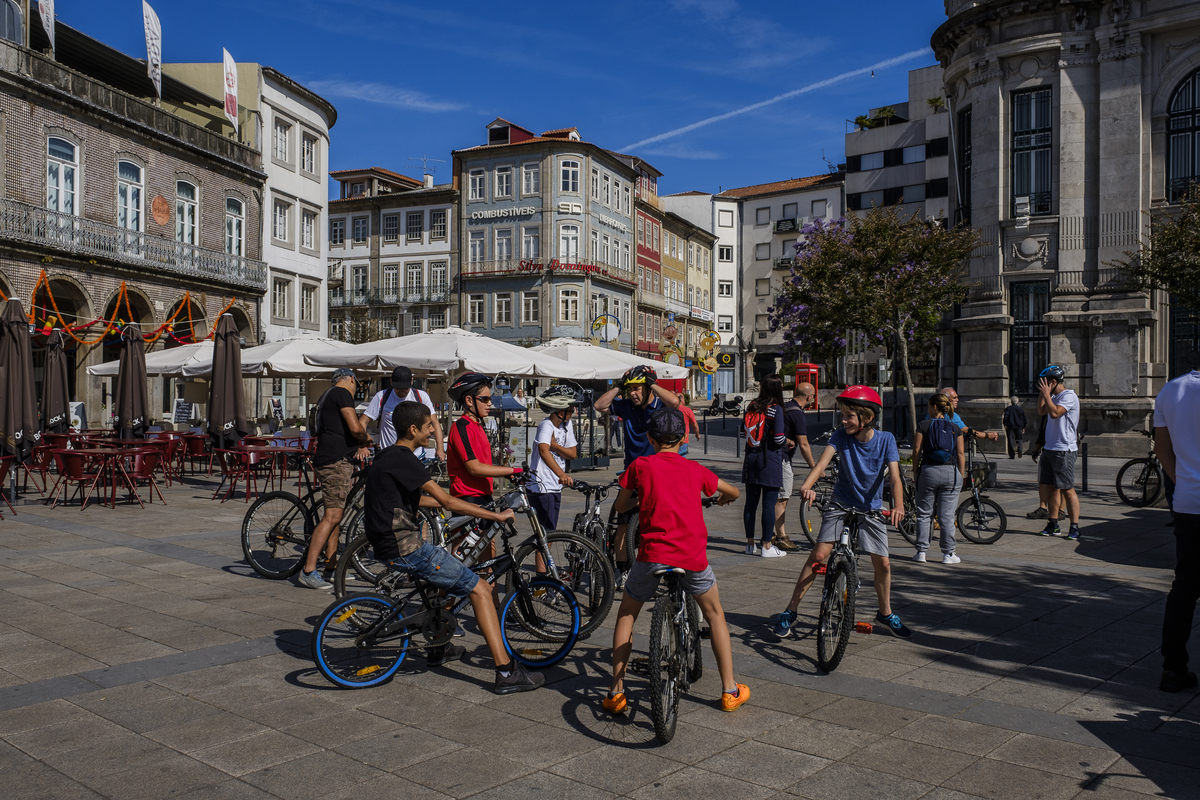 melhor fotografo braga barcelos guimaraes porto passeio braga  
   ciclavel fotorreportagem batizado familia criança fotografias braga fotojornalismo fotografos em braga para batizados