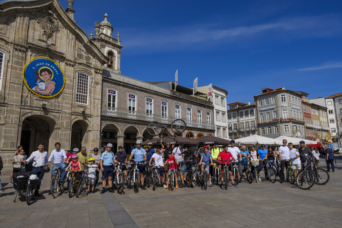 melhor fotografo braga barcelos guimaraes porto passeio braga ciclavel fotorreportagem batizado familia criança fotografias braga fotojornalismo fotografos em braga para batizados
