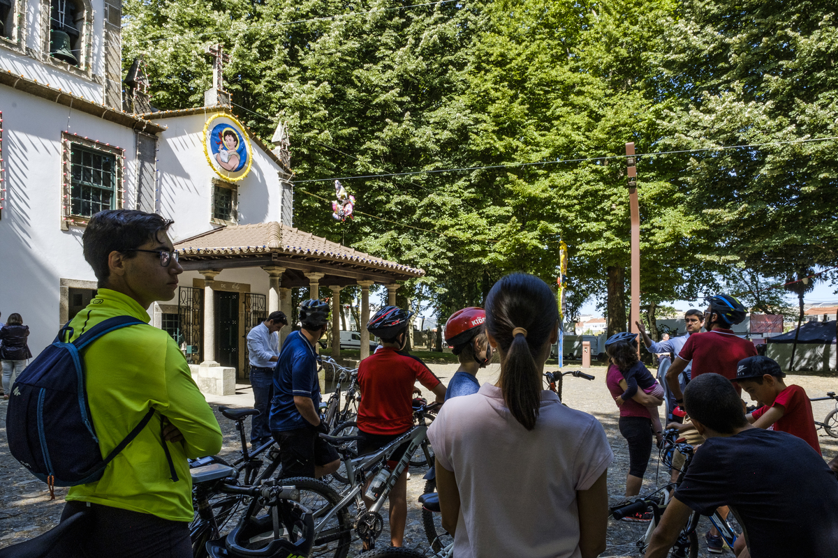 melhor fotografo braga barcelos guimaraes porto passeio braga ciclavel fotorreportagem batizado familia criança fotografias braga fotojornalismo fotografos em braga para batizados