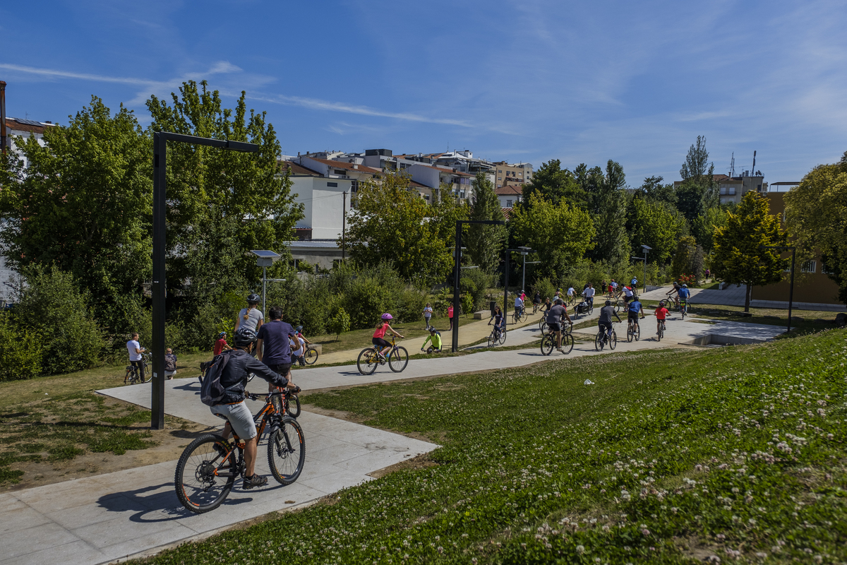 melhor fotografo braga barcelos guimaraes porto passeio braga ciclavel fotorreportagem batizado familia criança fotografias braga fotojornalismo fotografos em braga para batizados