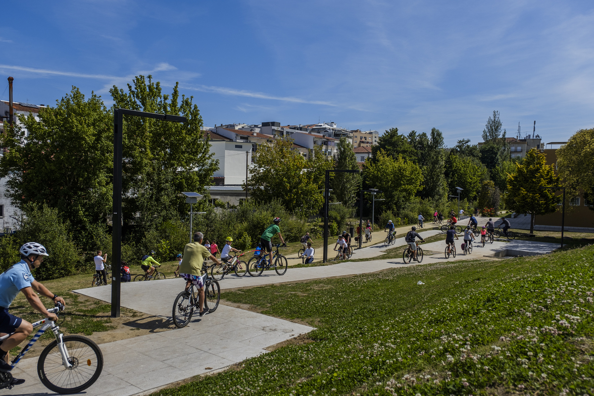 melhor fotografo braga barcelos guimaraes porto passeio braga ciclavel fotorreportagem batizado familia criança fotografias braga fotojornalismo fotografos em braga para batizados