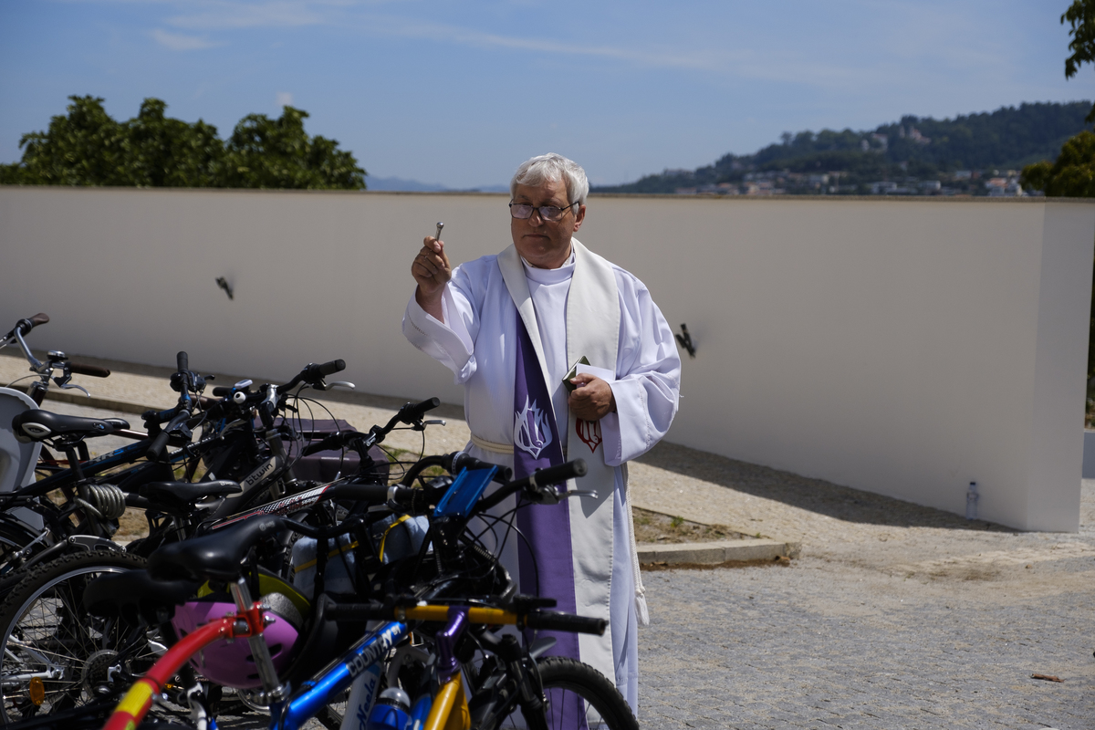 melhor fotografo braga barcelos guimaraes porto passeio braga ciclavel fotorreportagem batizado familia criança fotografias braga fotojornalismo fotógrafos em braga para batizados