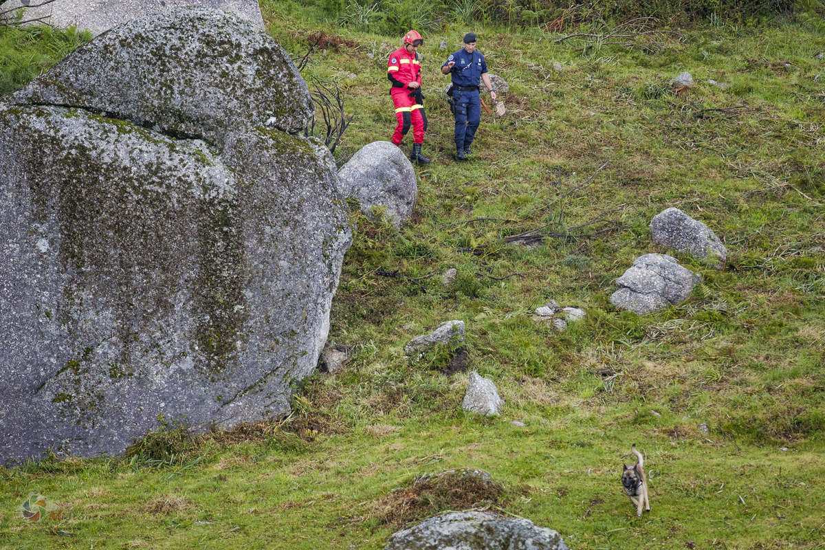 Melhor Fotógrafo braga barcelos guimarães porto fotojornalismo melhor fotografo braga  bombeiros voluntários povoa de lanhoso Inem fotoreportagem braga fotografo batizado familia criança braga
