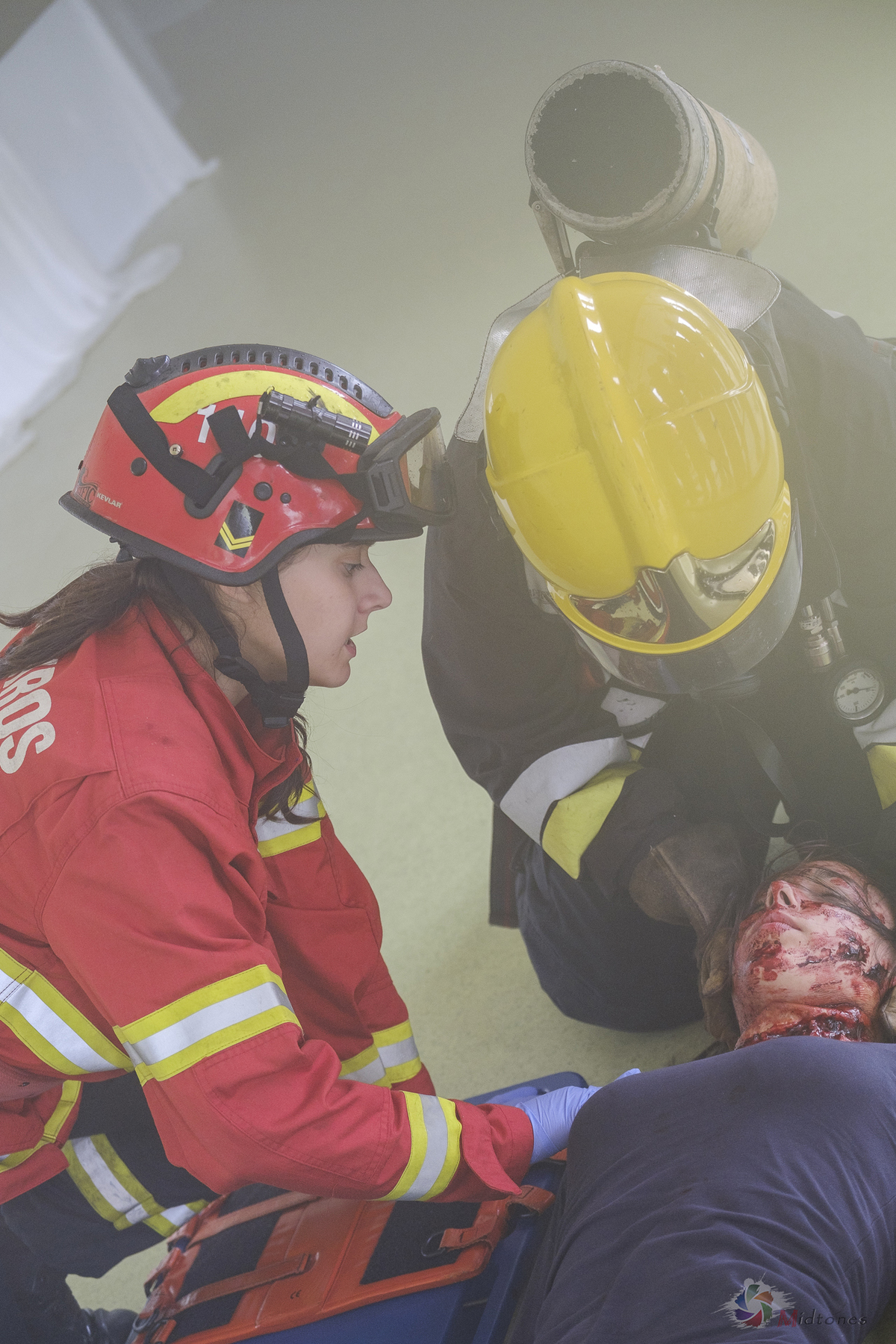 Melhor Fotógrafo braga barcelos guimarães porto fotojornalismo melhor fotografo braga  bombeiros voluntários povoa de lanhoso Inem fotoreportagem braga fotografo batizado familia criança braga