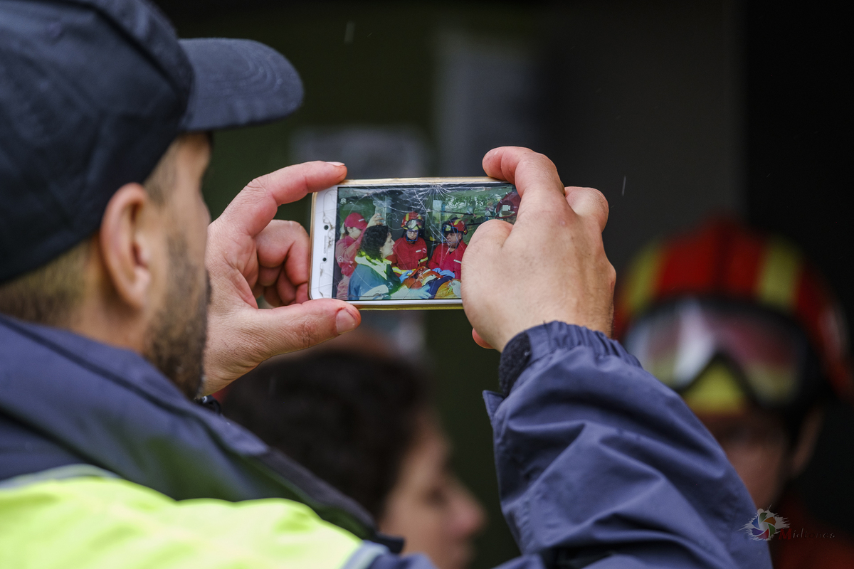 Melhor Fotógrafo braga barcelos guimarães porto fotojornalismo melhor fotografo braga  bombeiros voluntários povoa de lanhoso Inem fotoreportagem braga fotografo batizado familia criança braga